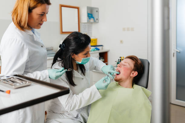 Best Emergency Tooth Extraction  in Lake Barrington, IL